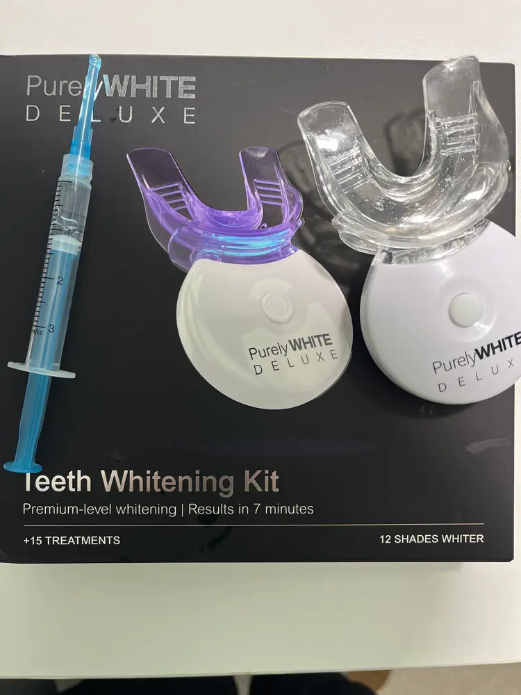 We Tested PurelyWhite Deluxe Teeth Whitening Kit
