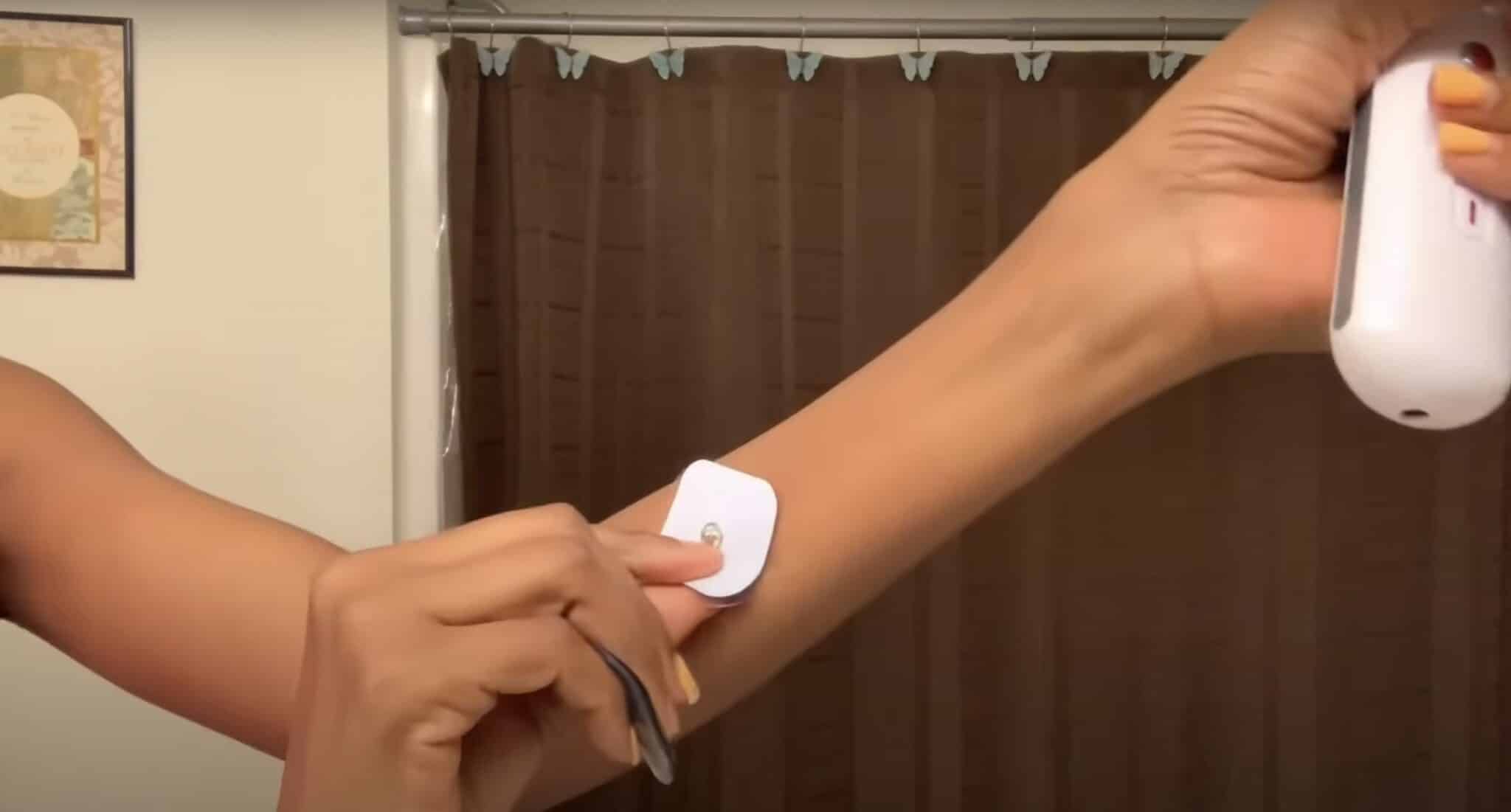 Stick electrode pads on your arm for using EMS function